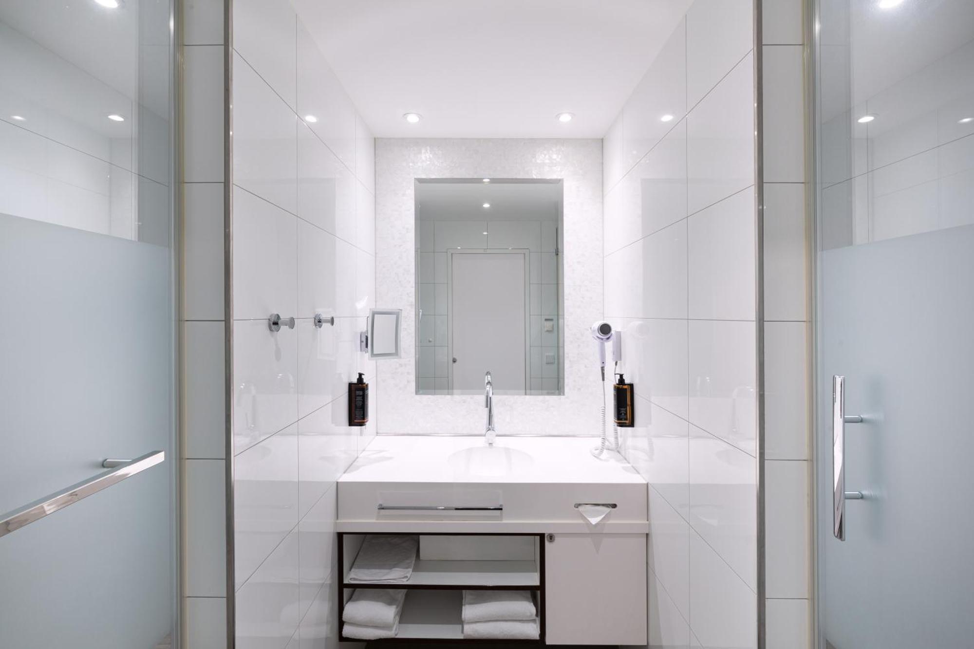 Deluxe Suite,1742678100:JPEG