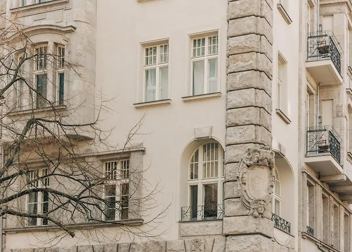 Frankfurter Allee Apartments By Sabine Berlín